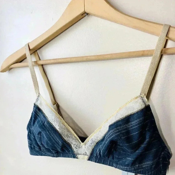 VANITY FAIR Bralette Size 30A NWT - Picture 4 of 6